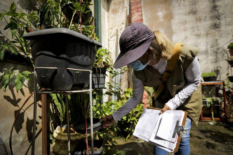 Foto 3 A Vigilancia Ambiental do DF ja inspecionou neste ano 2.056.344 imoveis em todo o DF. Foto Breno Esaki Agencia Saude DF