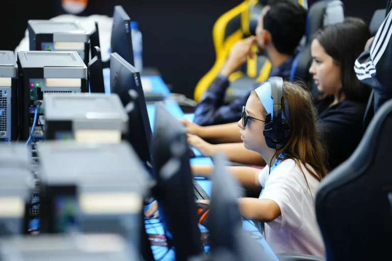 GAM2029 1 2048x1365 1 jpg