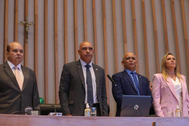 53560040495 13caea640f c