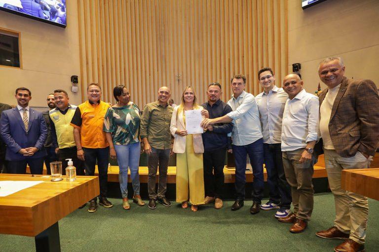 53567836631 5b28a0d28d c