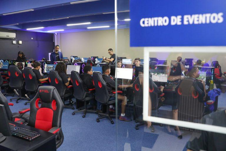 53587559719 e8f3970859 c