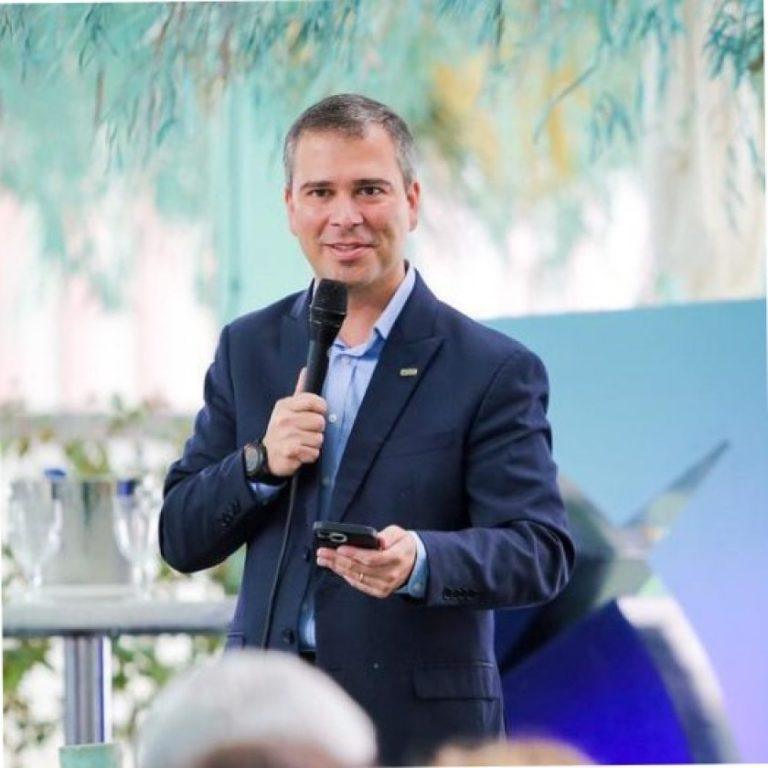 Paulo . Costa q2vxovaprir6r03e5a8eq1xsjee9kr9xw1orw6u9qo