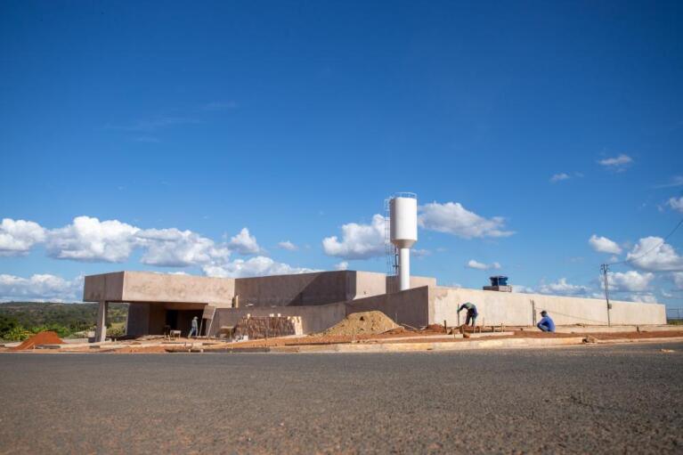 210b9ca498bb05484eba4d43aab5af95