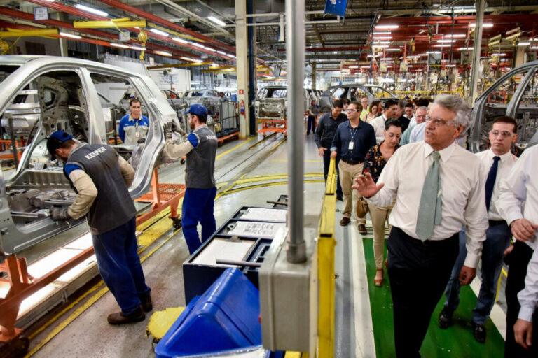 JUCEG GOIAS REGISTRA QUASE 10 MIL NOVAS EMPRESAS EM 2024 SECOM 1215x809 1 1024x682 1