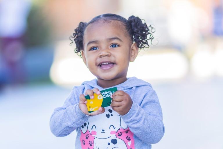 SEDS GOIAS SOCIAL ENTREGA BENEFICIOS EM CINCO MUNICIPIOS