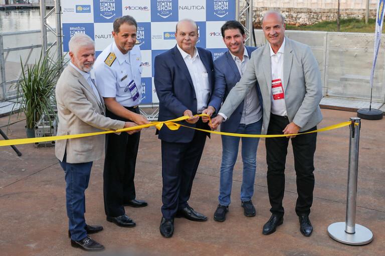 53923705933 e12b5f96b1 c