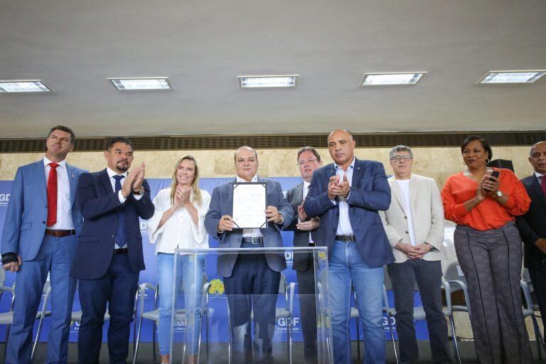 52865133648 158186a79b k 1920x1280 1