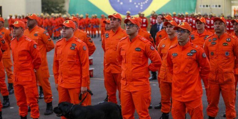28.12. Materia Bombeiros. Foto Joel Rorigues Agencia Brasilia 1000x500 1