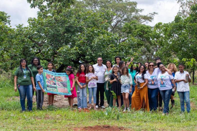 8a185b1e2ba2b123541f18428e3b0a41