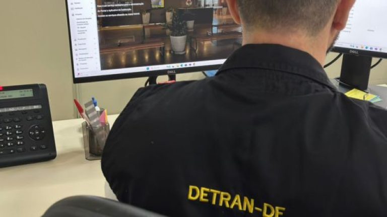 Copia de LAYOUT FIXO CAPA INTRANET 36