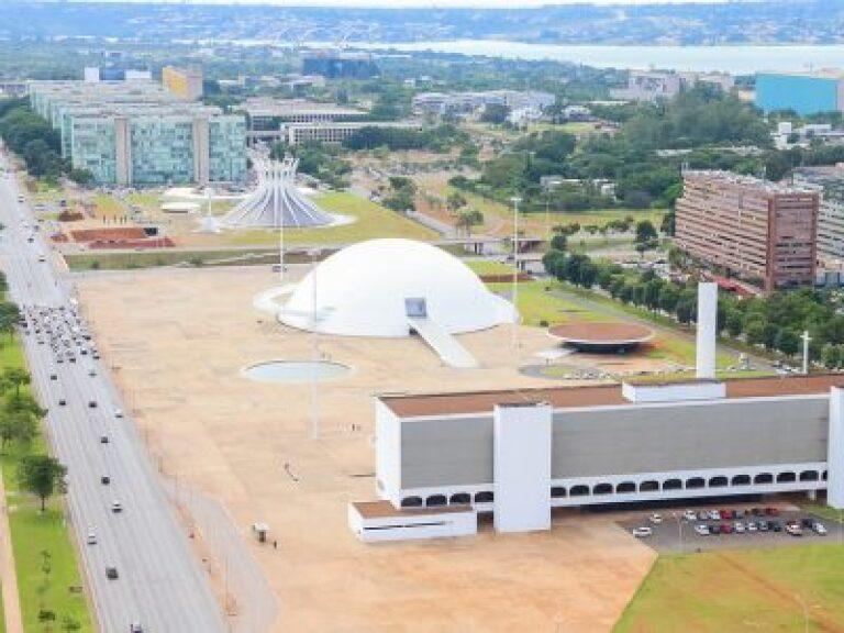 Esplanada Foto Paulo H. Carvalho1 400x300 1