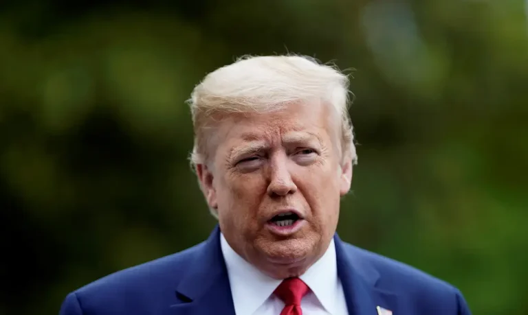 donald trumpeuacasa branca em washington1705200344