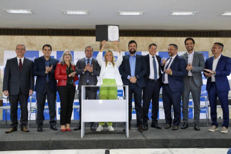 GDF inaugura centro pioneiro de inteligência artificial