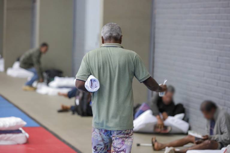 Abrigo contra o frio na Asa Sul promove mais de 3,3 mil atendimentos em um mês