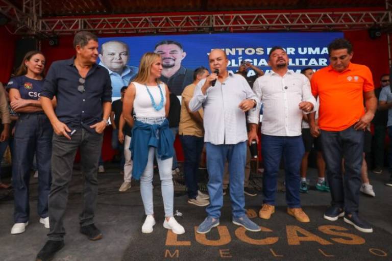 Ibaneis anuncia novo curso de formação, promoções e expansão das escolas cívico-militares