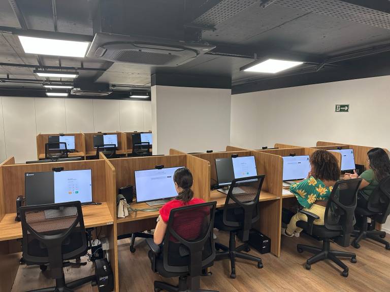 Revisão para prova teórica da CNH está com inscrições abertas