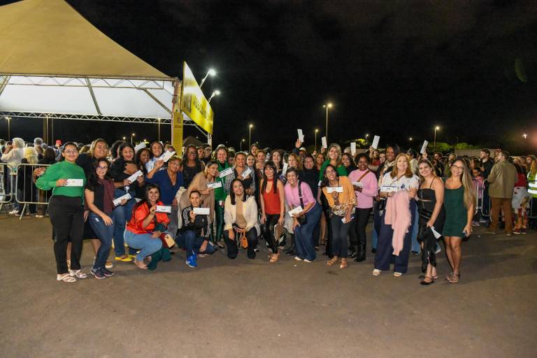 GDF leva 200 mulheres em situação de vulnerabilidade a show de Gilberto Gil