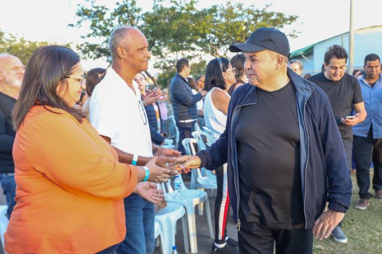 Fiéis lotam o Taguaparque para acompanhar missa que encerra programação de Pentecostes