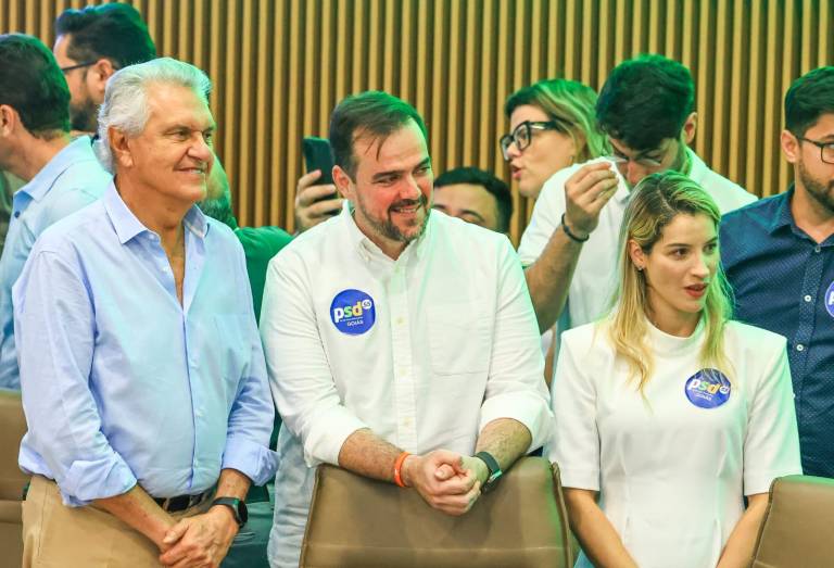 Filiação de Mendanha ao PSD reforça a base de Caiado e Daniel