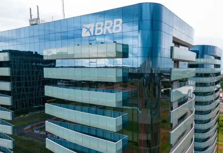 BRB esclarece oscilação atípica em ações após avanço em operação aprovada pelo Cade