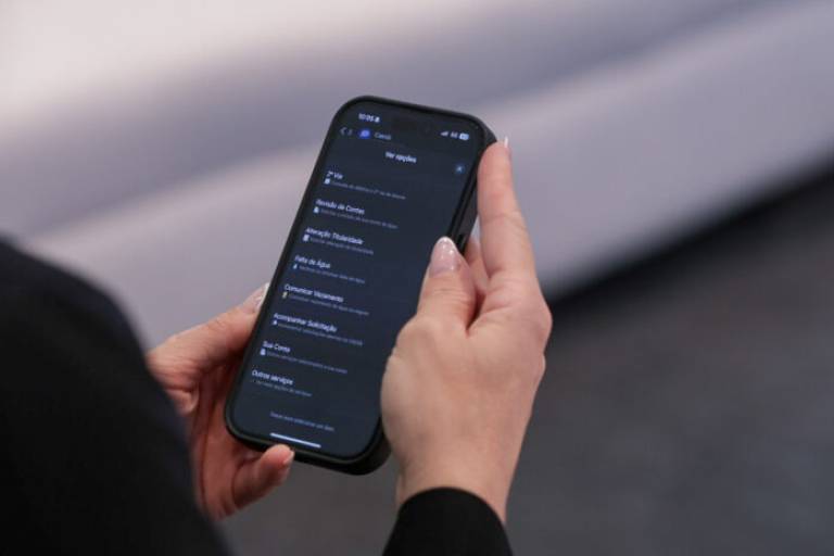 Caesb amplia serviços do WhatsApp com novas opções de atendimento