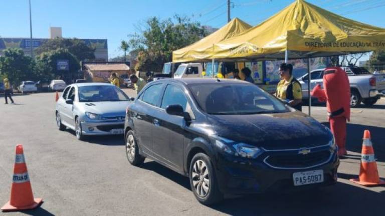 Hélio Prates recebe ações educativas de trânsito