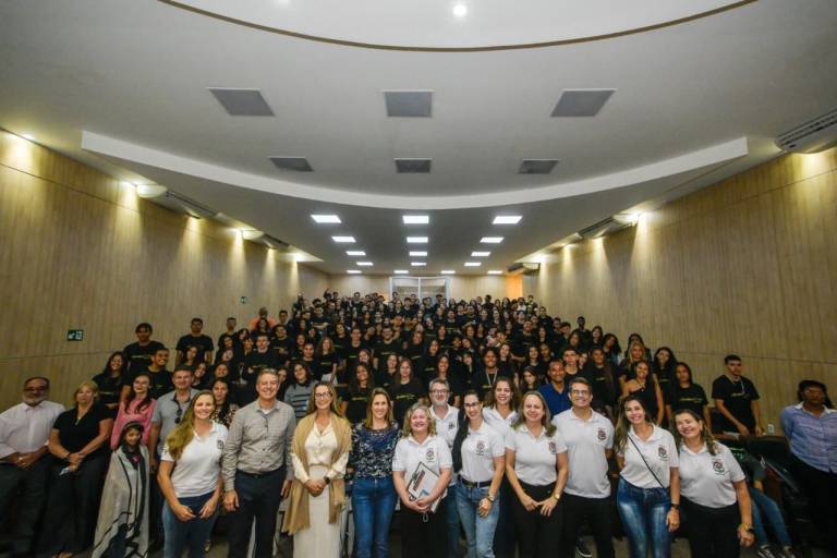 Detran realiza formatura de 256 alunos do curso Cidadania no Trânsito
