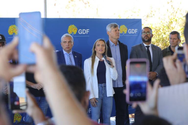 Investimento do GDF vai levar asfalto para escola na área rural do Sol Nascente