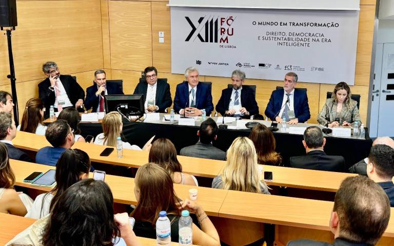 Caiado defende tolerância zero ao tráfico de drogas durante Fórum de Lisboa