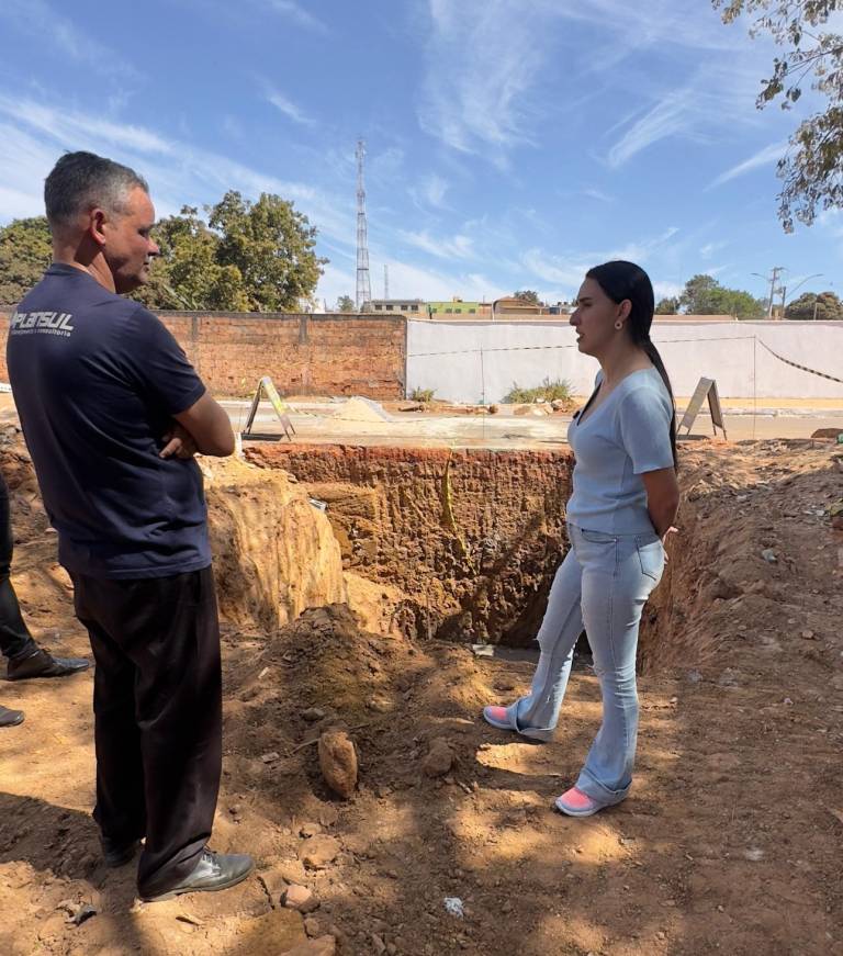 Jessica do Premium anuncia obra que vai acabar com alagamentos na Vila Paraíso