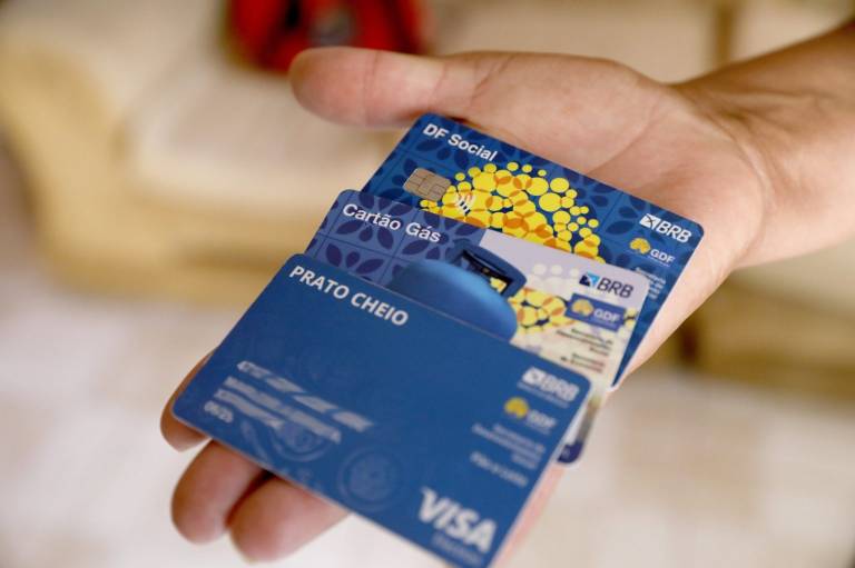 Liberados R$ 49 milhões para pagamento do Cartão Gás, Cartão Prato Cheio e DF Social