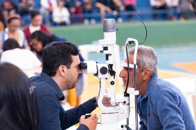 Secretaria de saúde de Novo Gama realiza mutirão de oftalmologia com triagem para cirurgias e vacinação