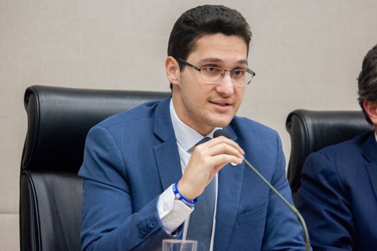 CLDF homenageia os pioneiros da Aviação de Segurança Pública do DF