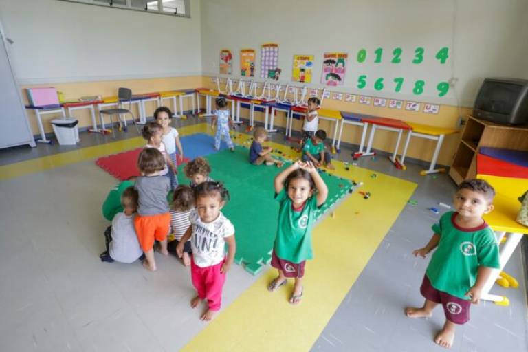 GDF inicia revalidação das inscrições para creches públicas