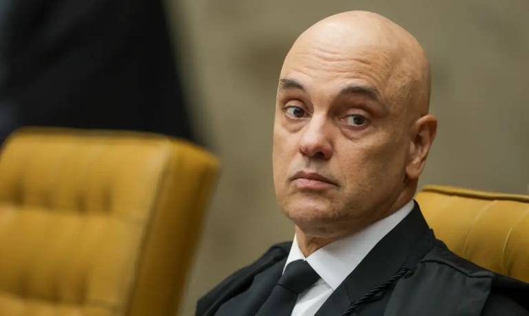 Moraes decreta prisão domiciliar de Bolsonaro&nbsp;