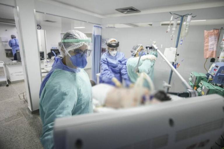 GDF contrata 65 leitos de UTI para atender rede pública de saúde