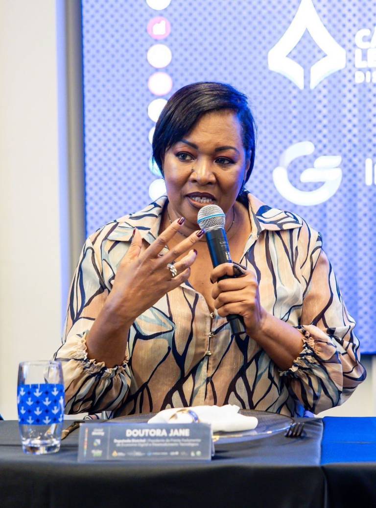 Deputada Doutora Jane apresenta Lei Liberte-se para reforçar segurança em clínicas de recuperação do DF