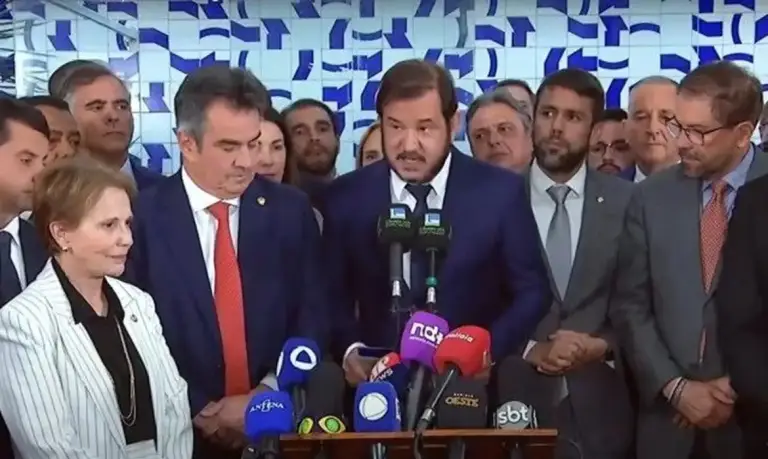 União Brasil e PP anunciam afastamento do governo Lula