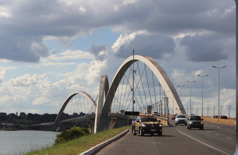 Jogos da Juventude alteram o trânsito na Orla da Ponte JK na próxima semana