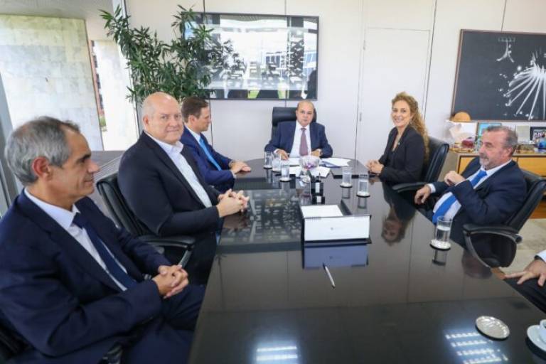 GDF firma parceria com universidade de Lisboa para ofertar mestrado a servidores