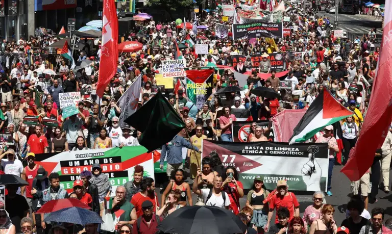 Ato pede libertação de ativistas de flotilha e medidas duras do Brasil