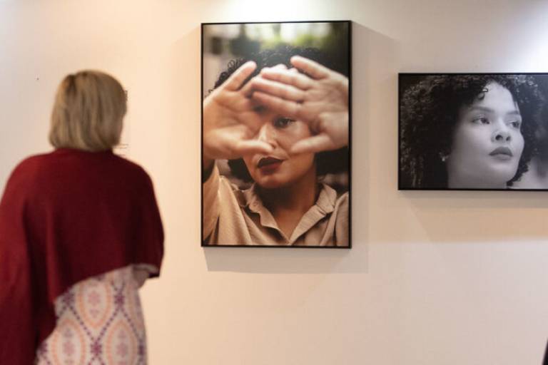 Exposição Marias emociona e reforça o combate à violência contra a mulher