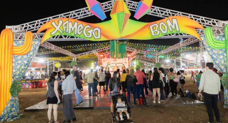 Ilha Petrobras Xamego Bom esquenta O Maior São João do Cerrado