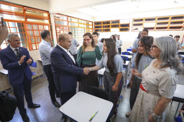 Aprovado por pais, alunos e professores, DF terá mais 25 escolas cívico-militares