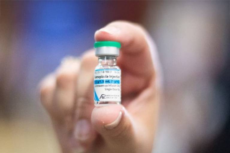 DF recebe antídotos para casos de intoxicação por metanol