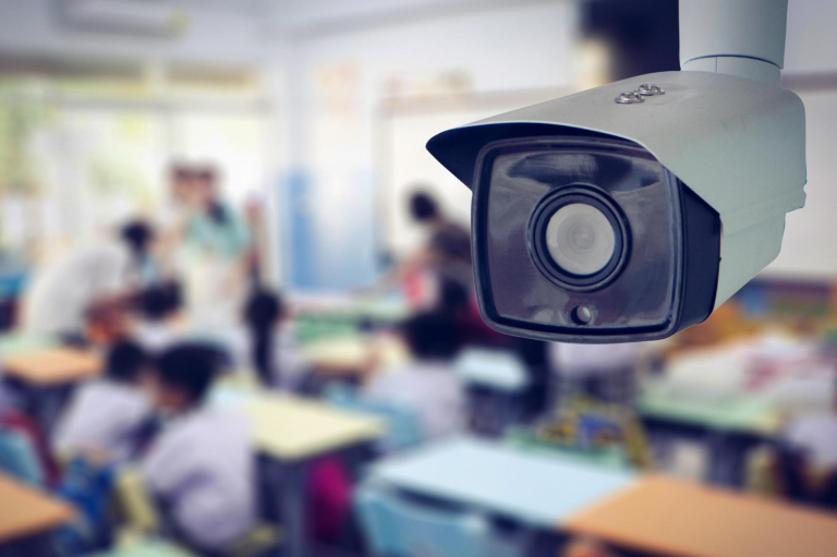Distritais aprovam criação de monitoramento por vídeo nas salas de aula da rede pública