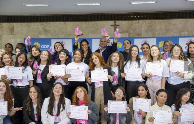 Empoderamento feminino | Estudantes festejam participação no programa Meninas em Ação