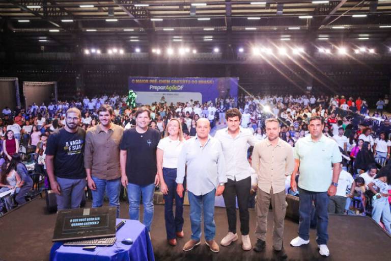 Aulão do PreparaçãoDF reúne 2 mil estudantes na reta final do Enem