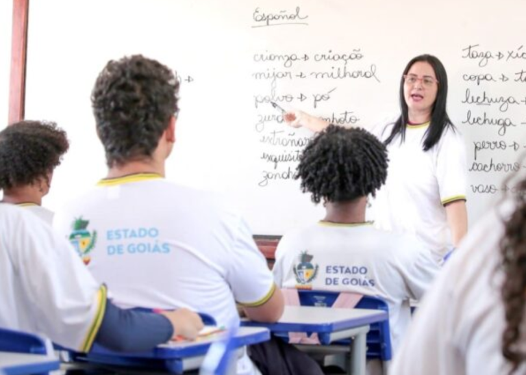 Solicitação de matrículas escolares para 2026 segue aberta até 1º/12