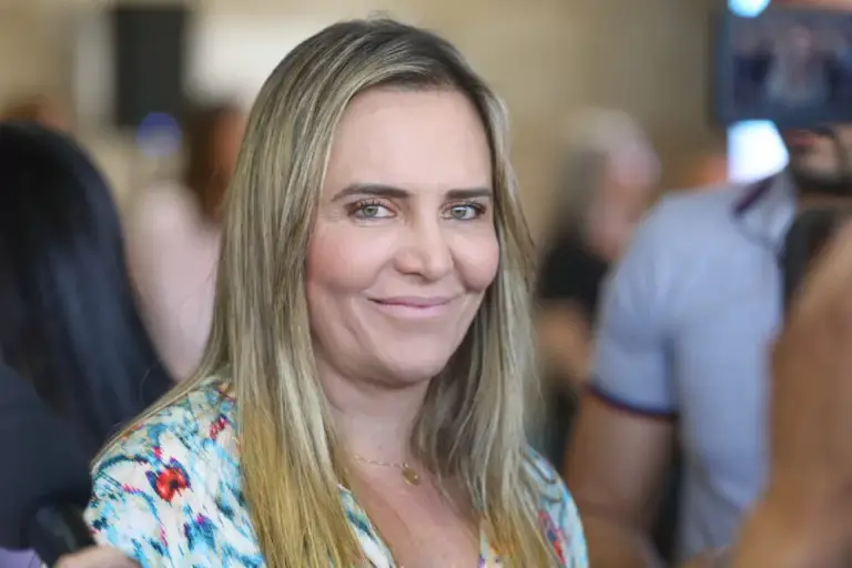 Celina Leão lidera corrida ao governo do DF com até 54%, mostra pesquisa Big Data